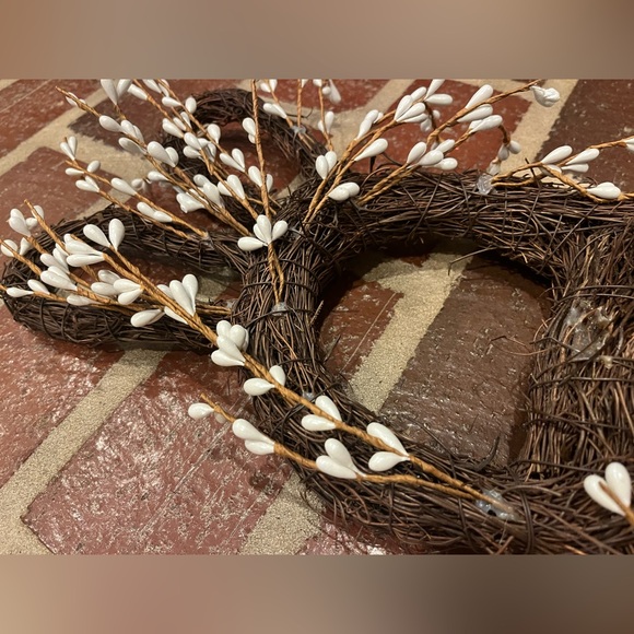 NWT Easter Holiday Decor - Picture 3 of 8